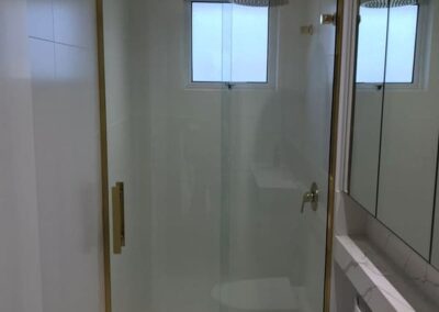 blindex box de banheiro em itajai 26 400x284 - Portfólio / Projetos de Esquadrias Entregues em Itajaí / SC